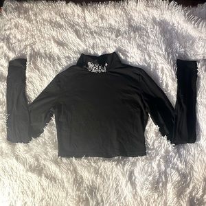 small long sleeved crop top with thumb holes